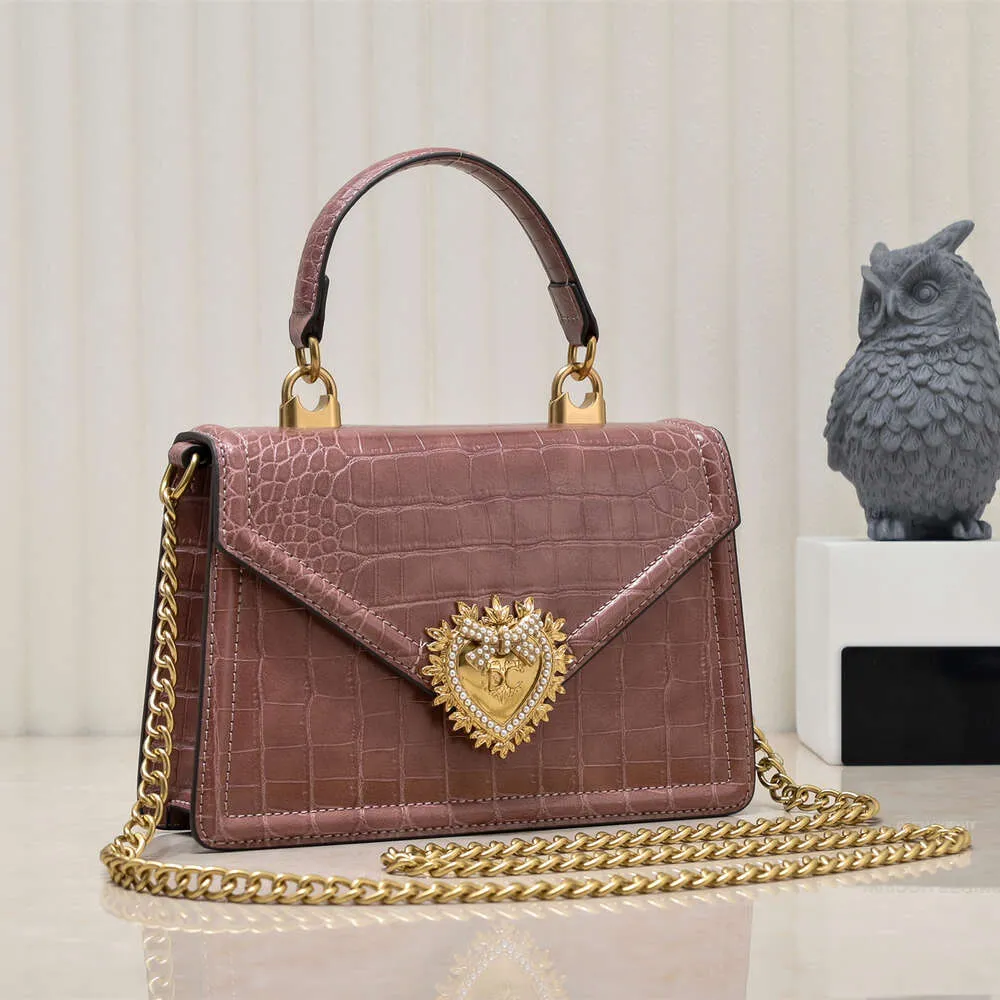 Classic Antique Brass Metal Heart Bow Shoulder Bag Designer Handbag D Fashion Evening Dress Women Chain Crossbody Small Square Bag G Messenger Purse