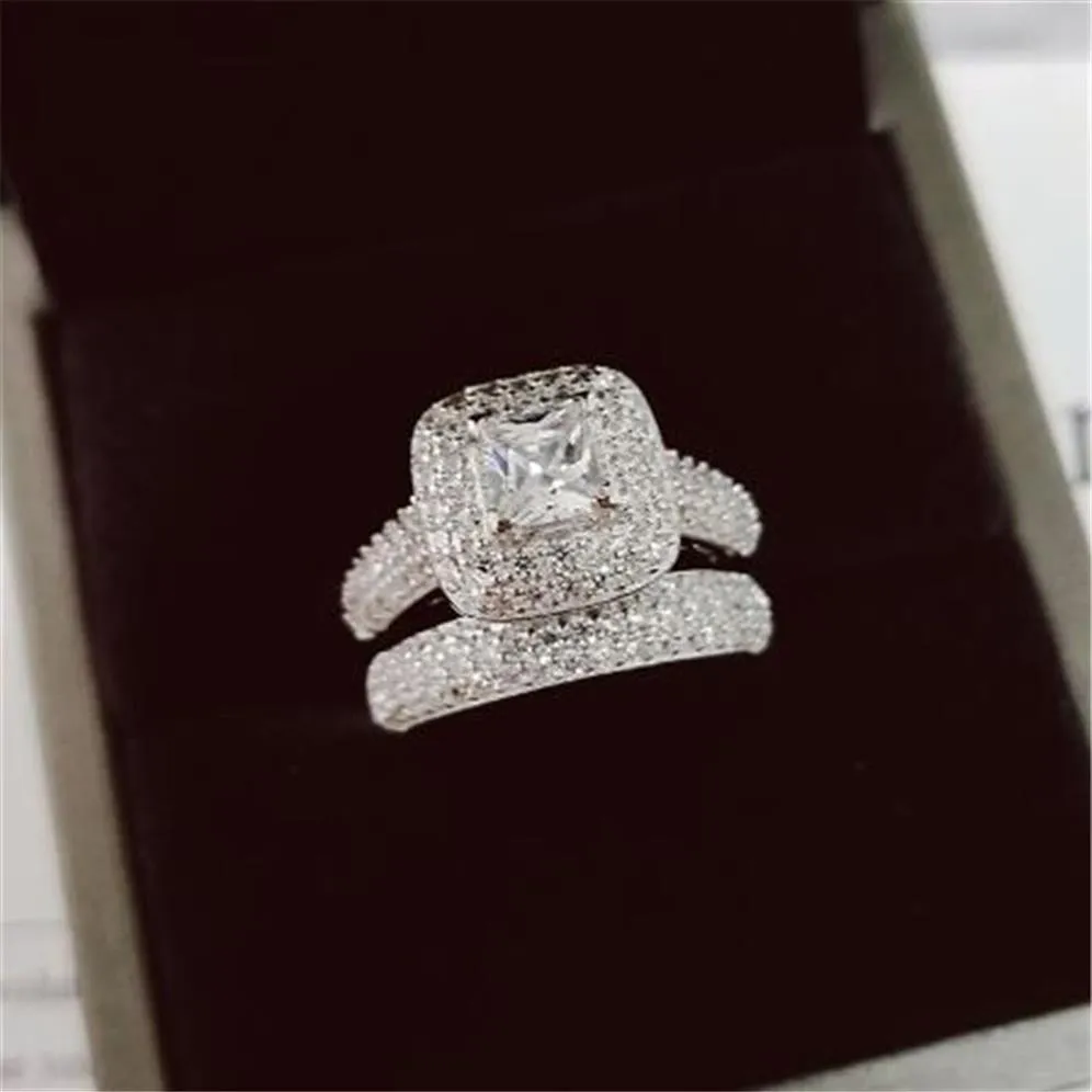 Vecalon 188pcs Topaz Gesimuleerde diamant cz 14KT Wit Goud Gevuld 3-in-1 Engagement Wedding Band Ring Set voor Vrouwen Sz 5-11303B