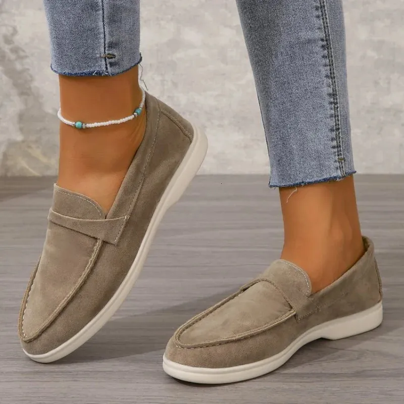 Chaussures habillées Classique Nude Luxe Plat Hommes Casual Confortable Slipon Mocassins Haute Qualité Kid Daim Marche Mujer 231030