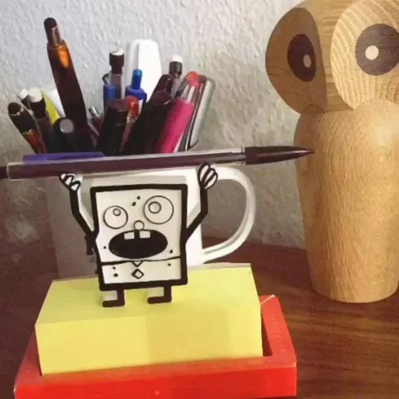 Dekorativa objekt Figurer 3D Tryckt blyertskolor DoodleBob Pencil Office Desk Pen Holder Color Ordernedbrytare Pen Rack 231030