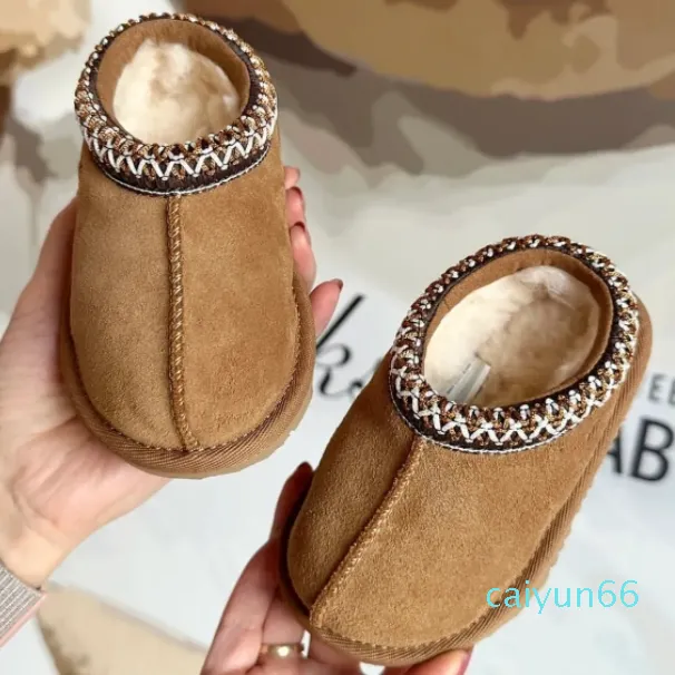 Chinelos infantis para crianças Botas de bebê Botas de pele de castanha Slides de pele de carneiro Shearling Clássico Ultra Mini Bota de inverno Mules de semente de mostarda Slip-on Lã Little Big