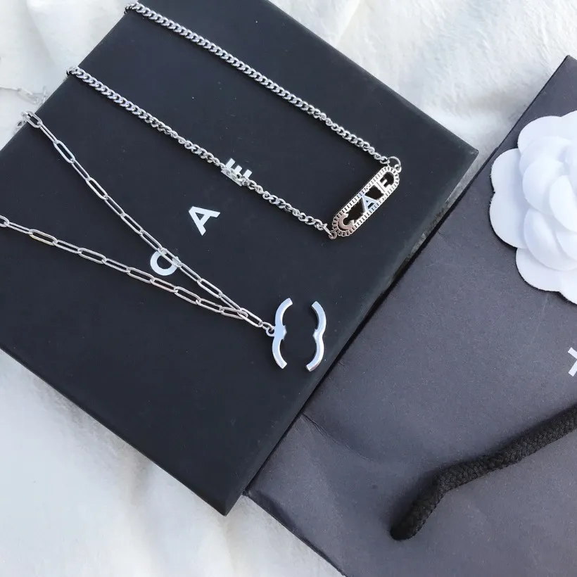 T GG Verjaardag Liefdescadeau Kettingen Meisjes Charme Luxe Letter Hanger Kettingen Nieuwe Designer Merk Sieraden Zilver Hoge kwaliteit Lange ketting Meisjes Romantische Liefdesketting