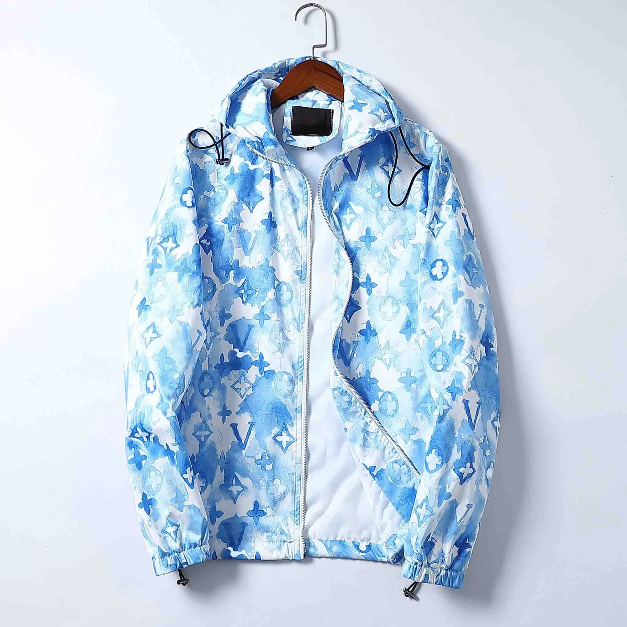 DHgate.com:Mens Spring/Autumn Hooded Windbreaker Jacket with