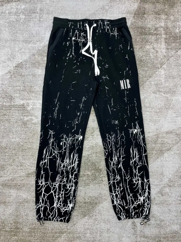 Svart Sweatpants Men's Sweatpants Baggy Sweatpants Encased Elastic Waistband och DrawString dragkedjor Fickor Brevdekoration Tjock Casual Trousers Hip-Hop