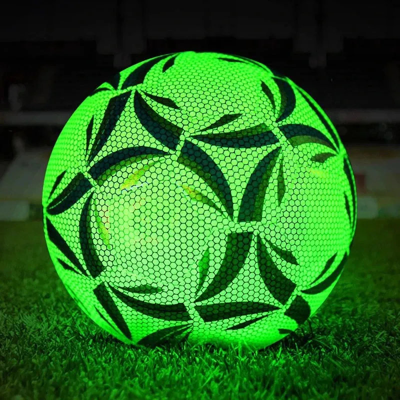 Palloni da calcio riflettenti LED Palloni da allenamento misura 5 4 Luminosi fluorescenti Cool For Child Adult 231030
