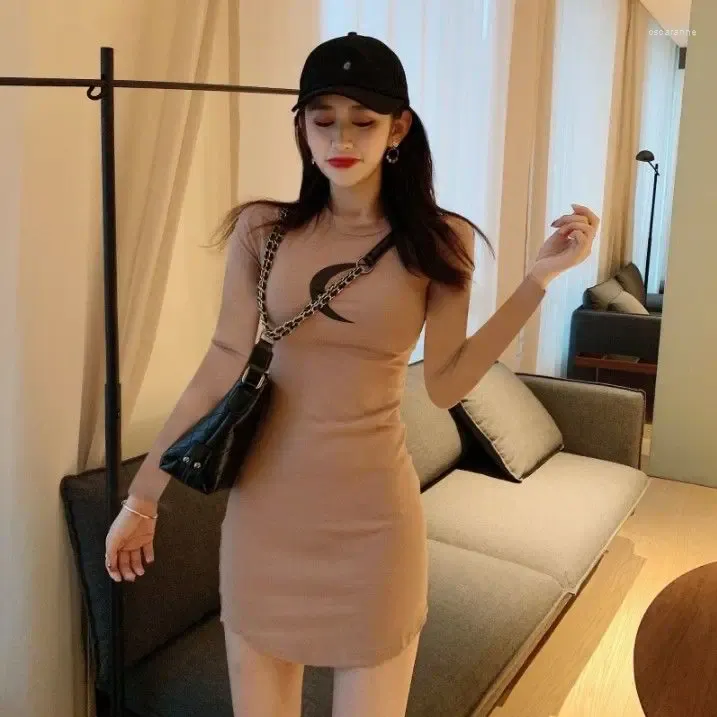 Casual Dresses Autumn Sexy Long Sleeve Dress Ins Internet Celebrity Lightly Mature Temperament Slimming Hip Womens Clothing