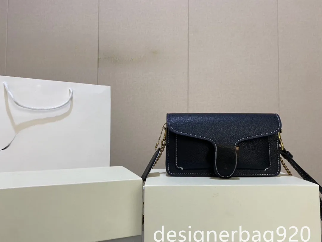 Designer Bucket Bag C Letter Second Hand Luxury Påsar äkta läder lyxiga handväskor Guld eller silver spänne tjock rem rese tot designers väskor liten axelväska