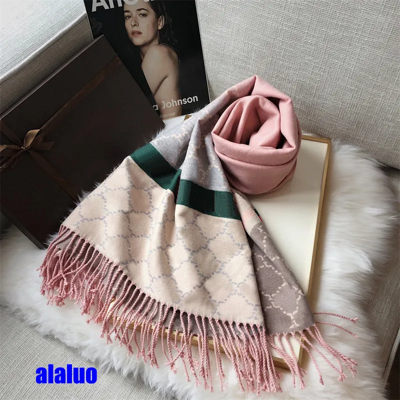 Designer Slik Scarves Winter Cashmere Scarf Mens Hand Knit Scarfs Women Fashion Neckerchief Luxury Echarpes Pashmina 3 Colors