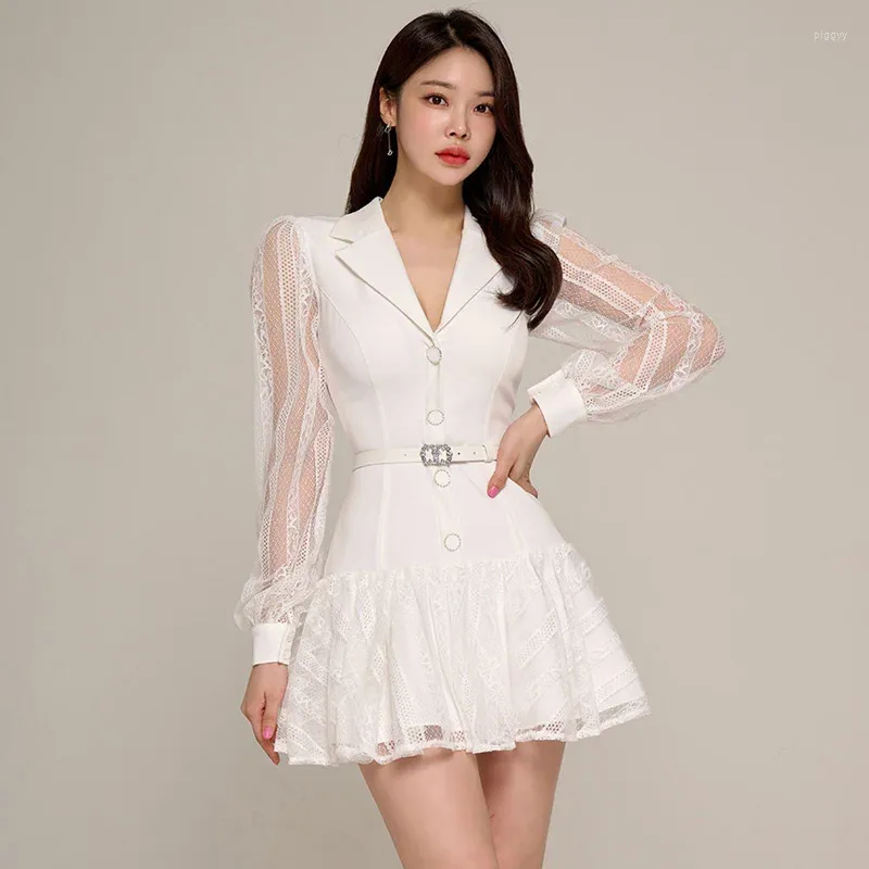 Abiti casual 2023 Autunno stile coreano elegante colletto del vestito attillato patchwork pizzo abito con orlo stretto moda per le donne
