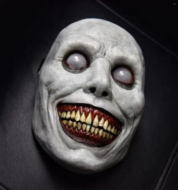 Maschere per feste Creepy Maschera di Halloween Demoni sorridenti Faccia horror Il male Puntelli cosplay Copricapo Vestire Accessori di abbigliamento Regali7829707