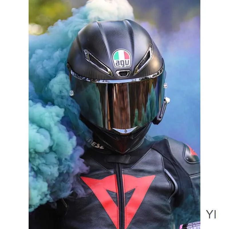 agv pista dark smoke GP R/Pista GP RR/Corsa R Shield - Race 3 - Pinlock Ready The shell made of 100% Extreme Carbon fiber ensures extreme lightness AGV