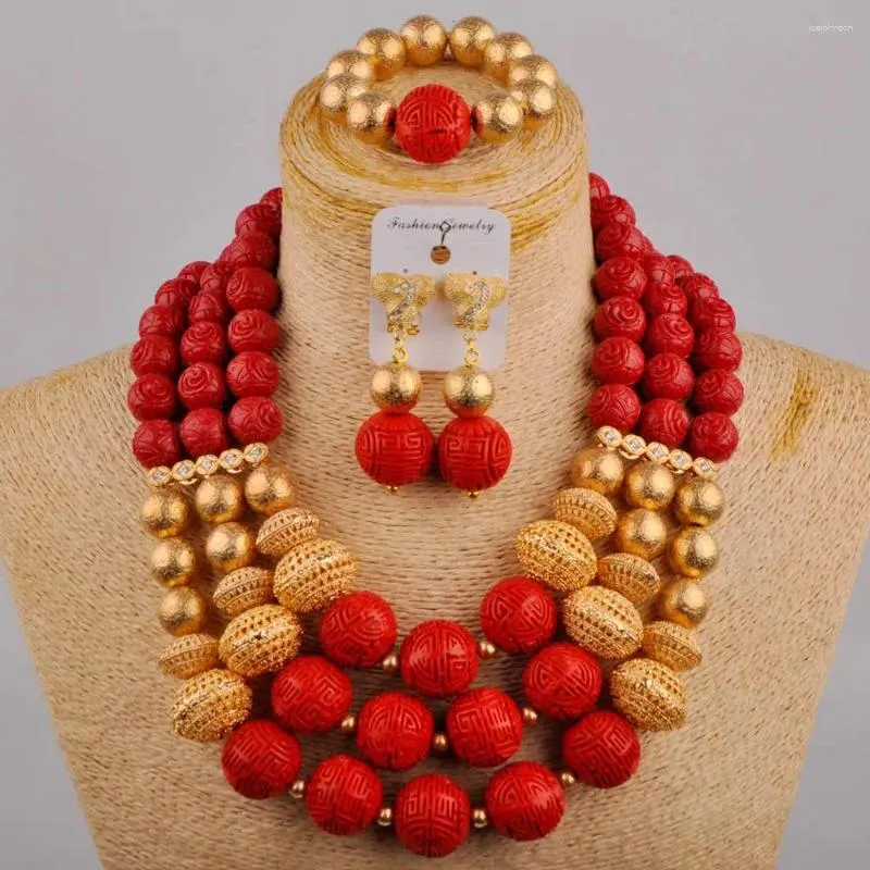 Ensemble de boucles d'oreilles et collier, accessoires pour robe de mariée nigériane, Bracelet de perles rondes en corail rouge, bijoux de mariée africaine AU-532