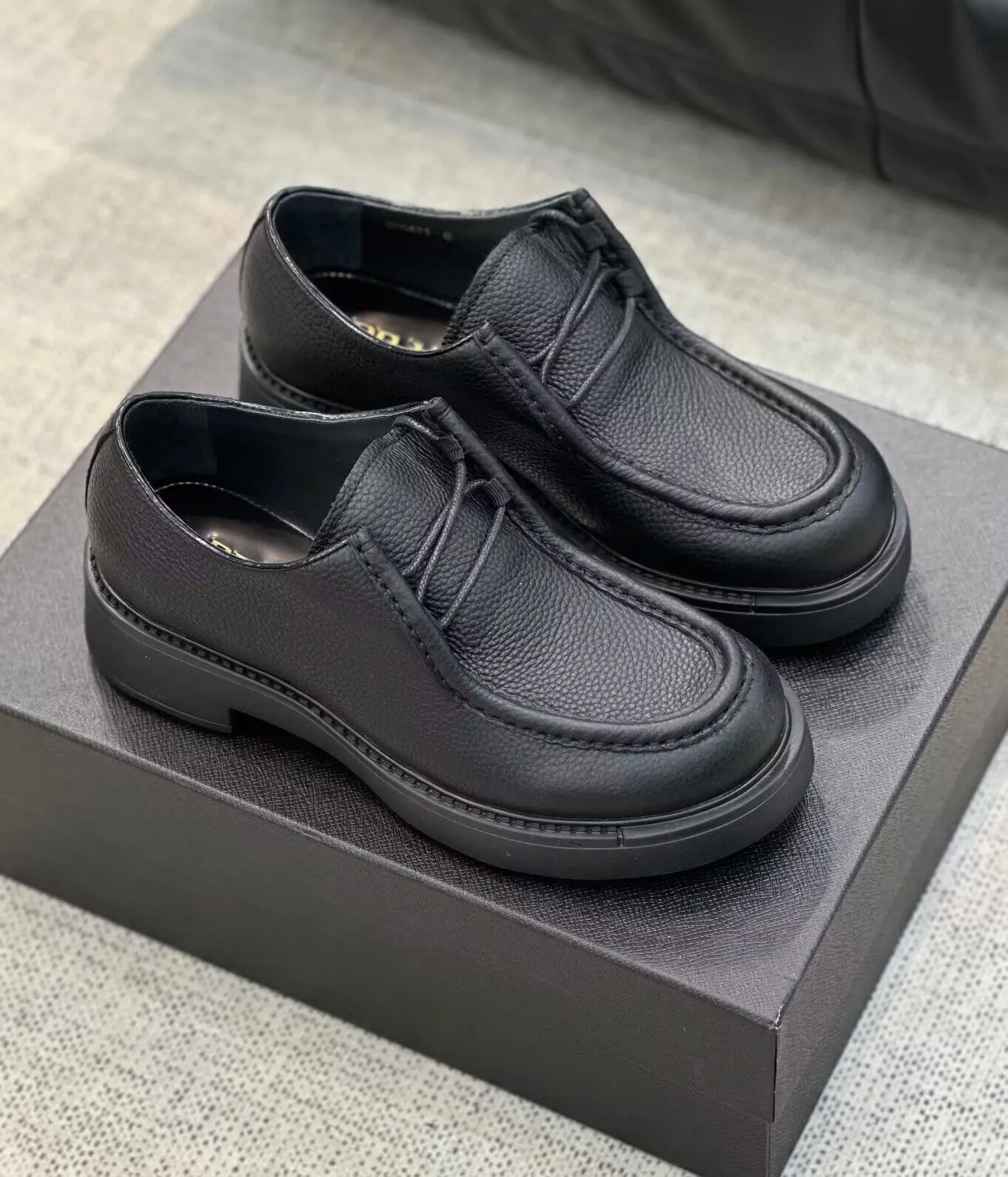 DHgate.com:Brushed Leather Oxford Shoes for Men - Stylish