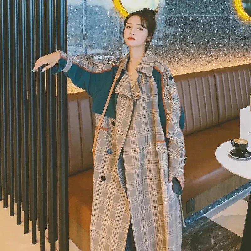 Women's Trench Coats Vintage Light Brown Plaid Color Contrast Women Long Trench With Belt Autumn Korean Double Breasted Casual Windbreaker Coat 4XL 231030