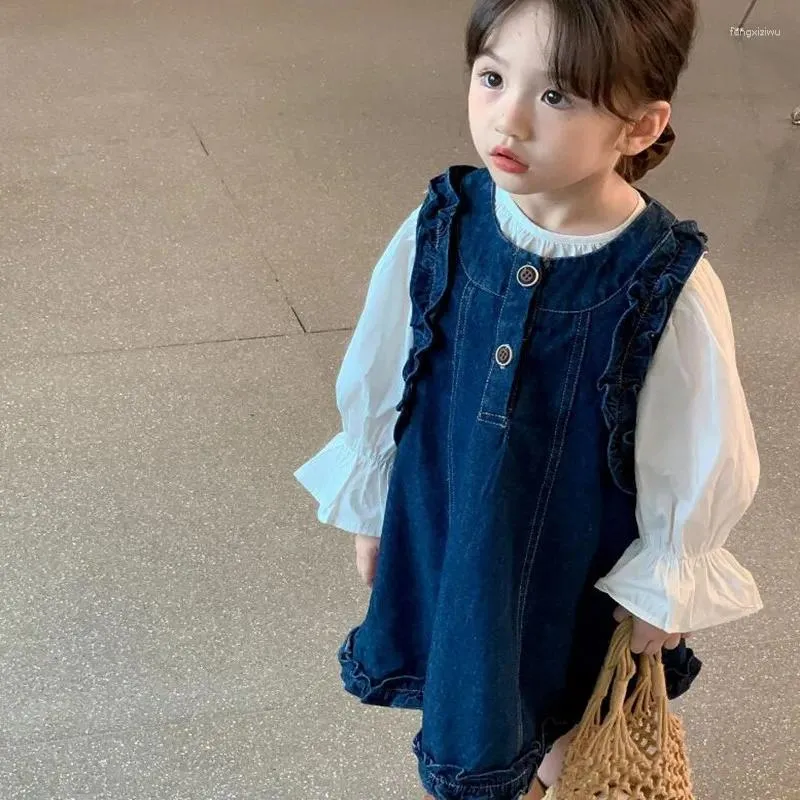 Flickaklänningar 2023 Koreanska flickor ruffles denim klänning ärmlös höst mode barn kläder barn bär 2-8 år