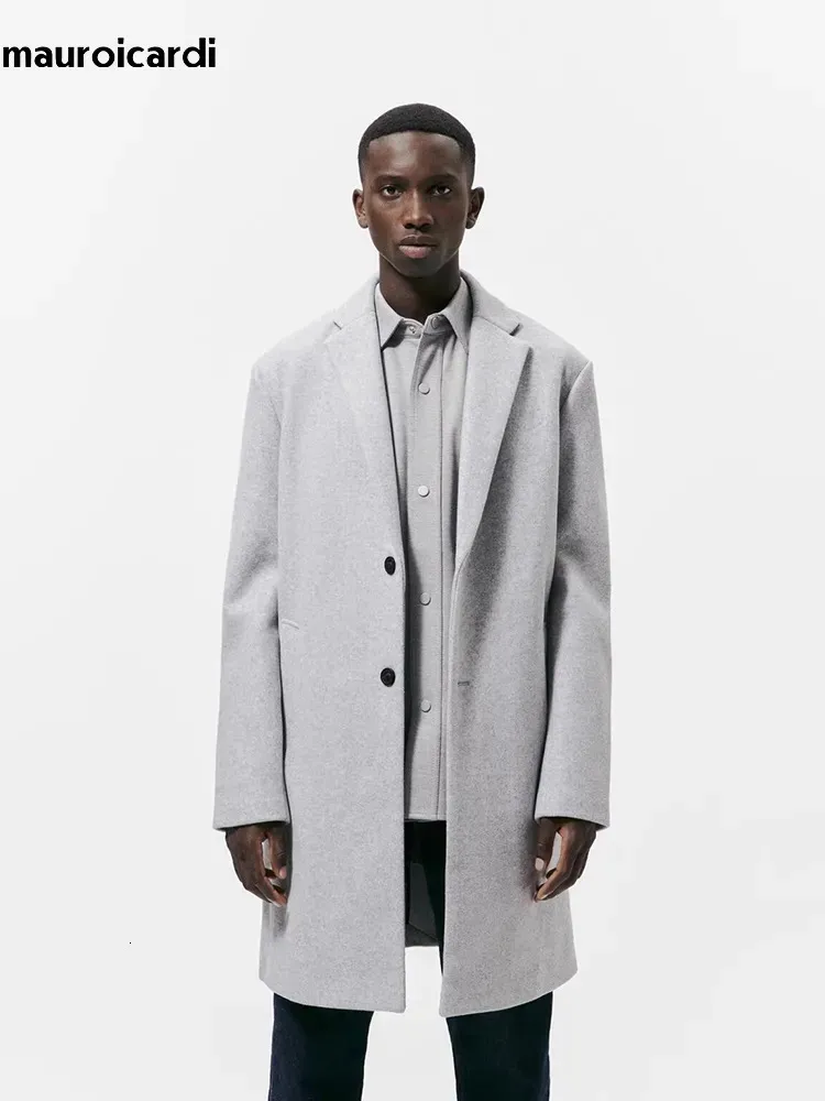 Men' Blends Mauroicardi Autumn Winter Warm Soft Light Grey Woolen Coat Men with Back Slit Single Breasted Luxury Overcoat 2023 231031