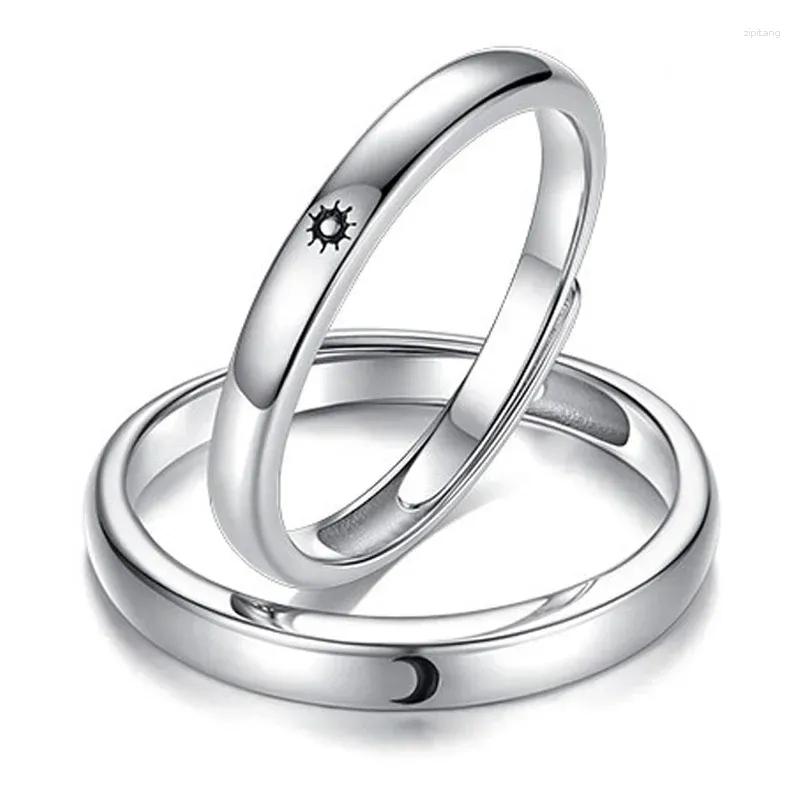 Klusterringar 1Pair Sun Moon Par Öppen justerbar Ring vardera älskare Finger Circlet Minimalistiska engagemangsbröllop Set Jewlery