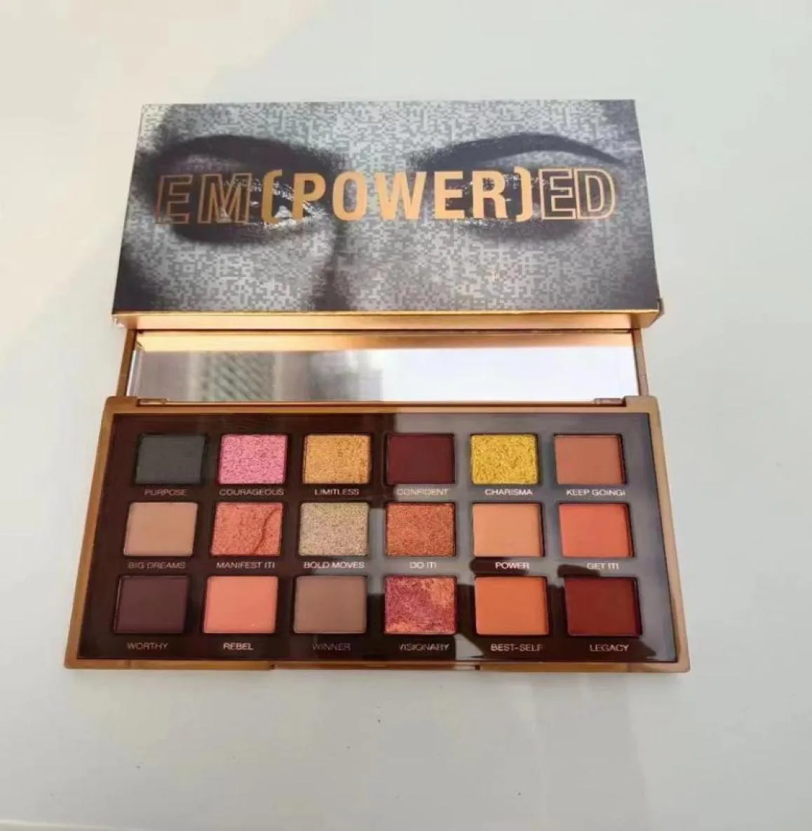 Güzellik Makyaj Göz Farı 18 Renk Em Power Ed Matte Shimmer Göz Farı Paleti Tam Boy