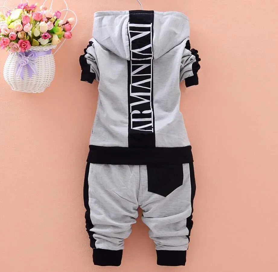أزياء جديدة للملابس طفل الأطفال حديثي الولادة مجموعات طويلة الأكمام تي شيرت السراويل 2pcs بدلة الأطفال العلامة التجارية للقطن طفلة فتاة