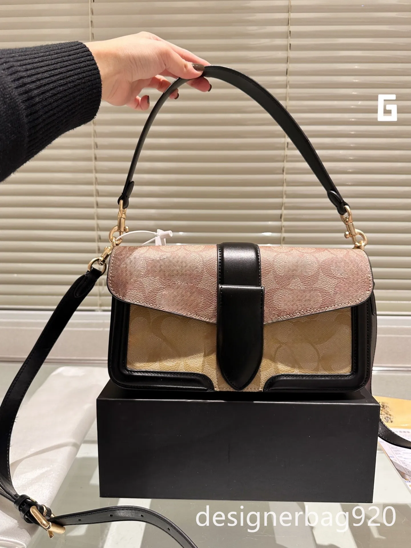 Markowe torebki dla kobiet czarne torba na torbę oryginalną skórzaną torebki w stylu kubełka złota lub srebrna klamra grube pasek podróżny