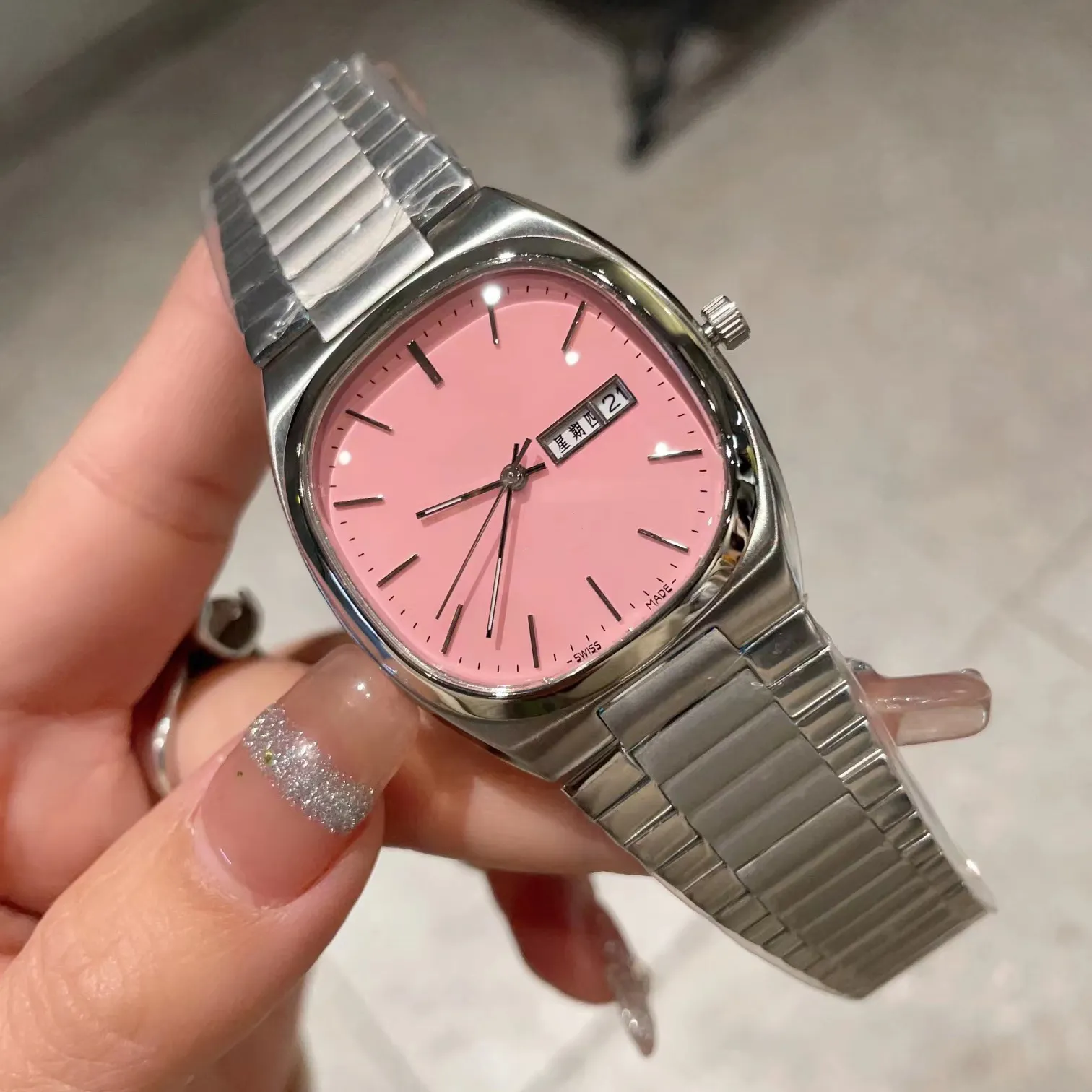 Luxus rosa Frauen sehen Top Brand 36mm Designer Armbanduhren Square Lady Uhren für Frauen Valentinstag Edelstahlbanduhr für Frauen Valentinstag