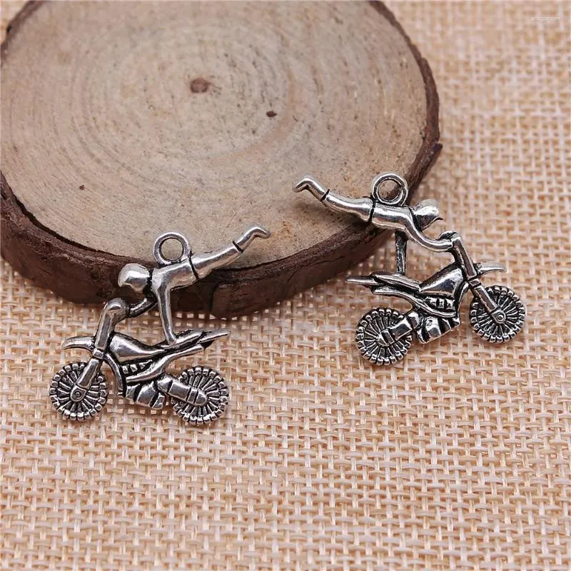 Charms 10st 25x25mm Motorcykel Athletics för DIY -smycken som gör antik Silver Color Charm Pendant -komponenter