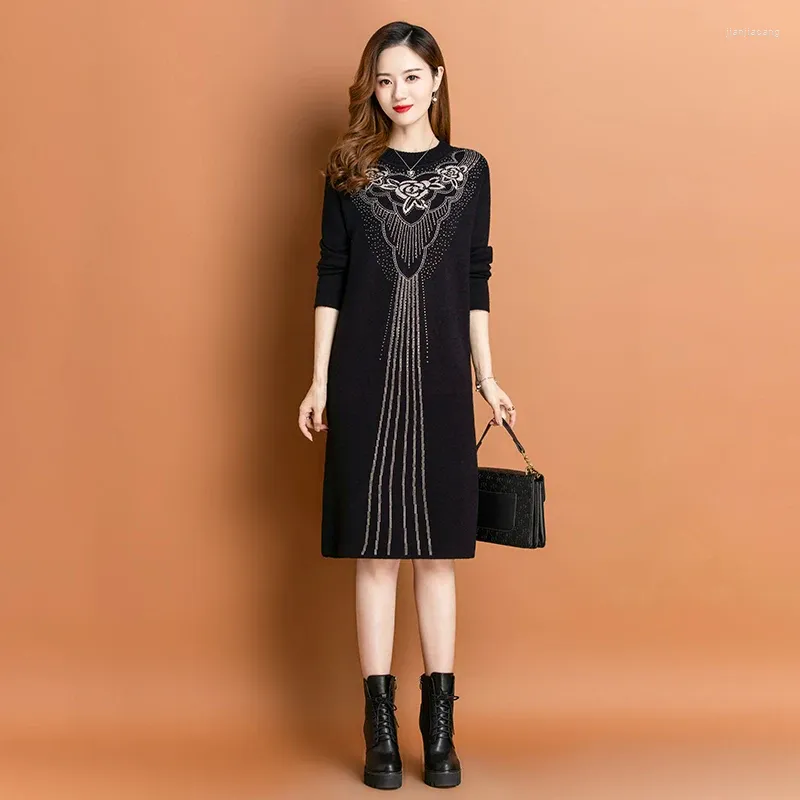 Casual Dresses Retro Floral Black Sticked Midi Dress Autumn Winter Designer Soft Warm Slim 2023 Long Sleeve Office Lady Frocks