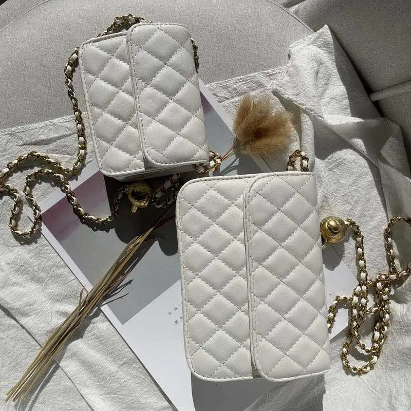 Fanny pack with gold chain deals