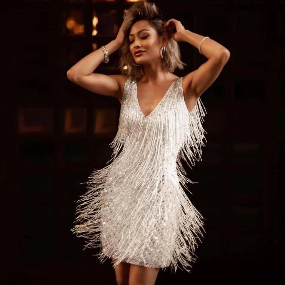 Sukienki swobodne impreza Mini sukienka Kobieta Summer 2021 Seksowne otwarte oparcie ryczące V-Neck Great Gatsby Costume Fringed 259h