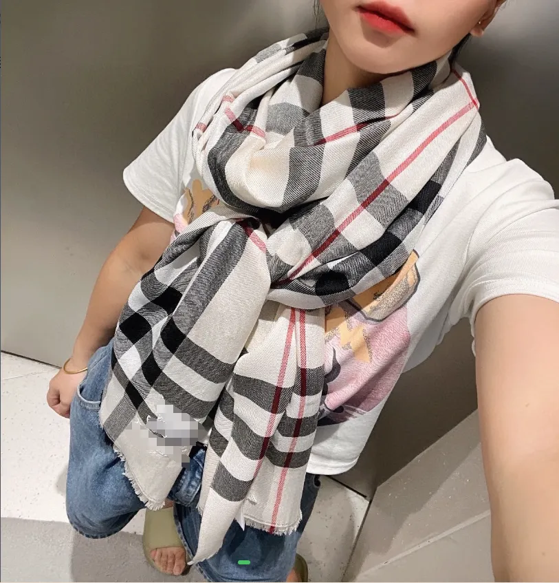 BBR Studio Brand Scarf Designer AAA Logo Top Scottish Cashmere Cashmere Highs Histrical Gift Divel for Women و Women Size 80 * 200cm