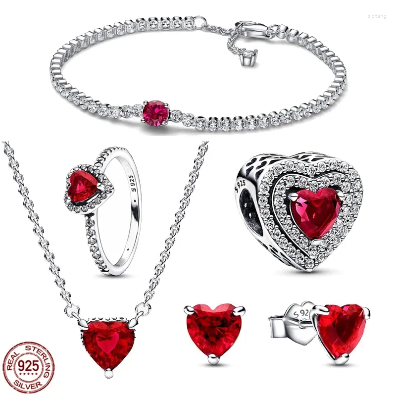 Lose Edelsteine 925 Sterling Silber Charm-Schmuck Fünfteiliges Set aus rotem Herz-Serie-Armband-Halsketten-Ring Schönes Geschenk für Freundin