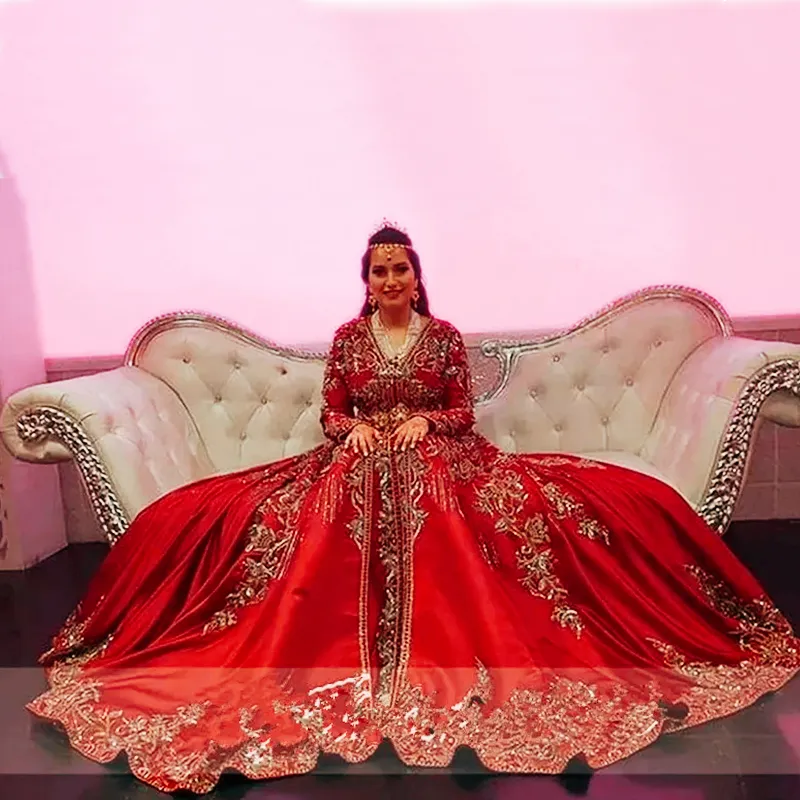 Robes de soirée élégantes marocains Kaftan manches longues re a ligne robe formelle satin pour femmes célébrités arabes robes de bal.