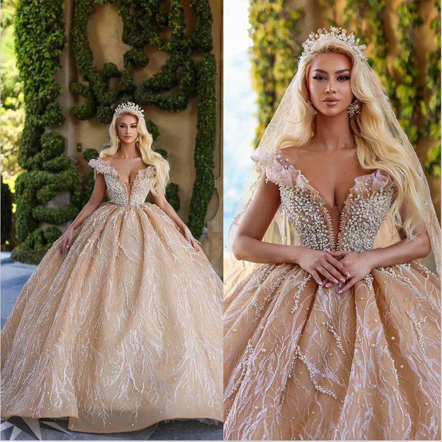 Саудовская Аравия Принцесса Sparkly Ball Gown Свадебное платье жемчужины из бурки с коротким рукавом.