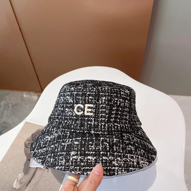 Luxurys Designers Bucket Hat Femmes Polyvalent Casquette à la mode Femme Broderie Ajustée Chapeaux Classique Loisirs Voyage Pêcheur Casquettes Cadeau Exquis Très Bon