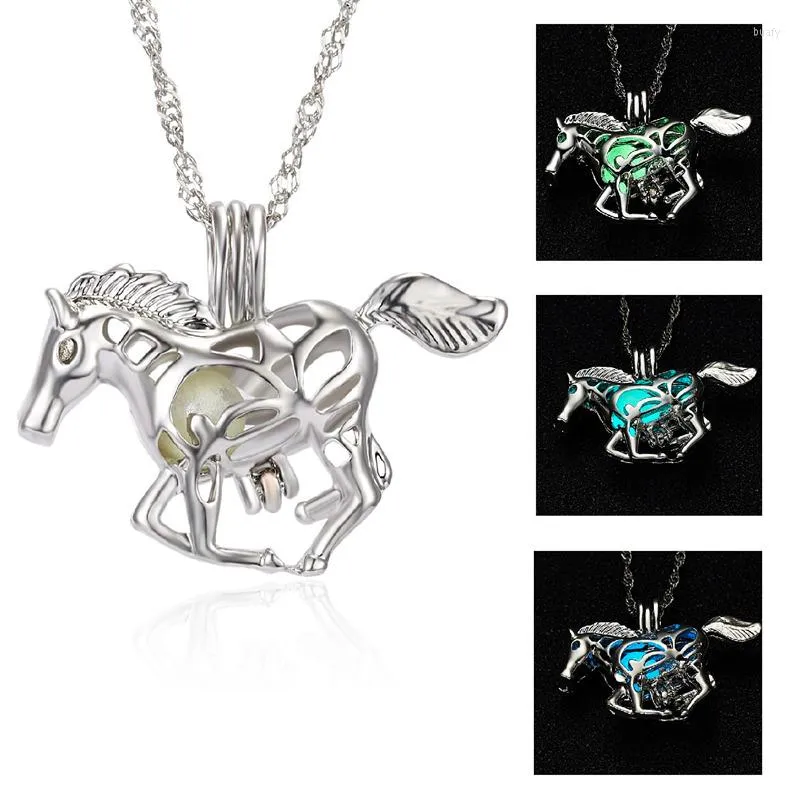 Pendant Necklaces Glow In The Dark Horse Locket Necklace For Women Gift Chain Charm Hollow Men Punk Retro Luminous Jewelry