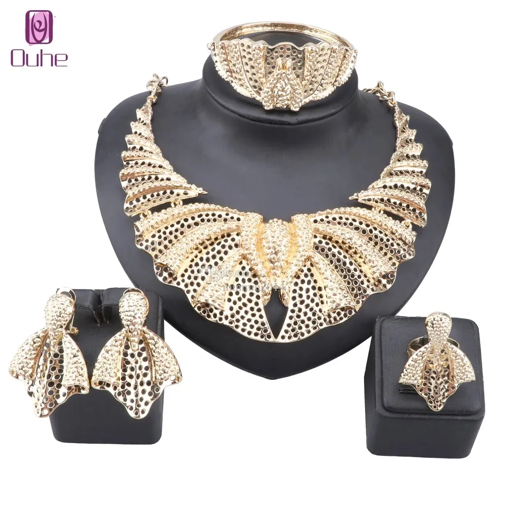 Nigeria Dubai Gold Color Sieraden Sets Afrikaanse bruiloftsfeestjes voor vrouwen Bangle ketting oorbellen Ring sieraden set