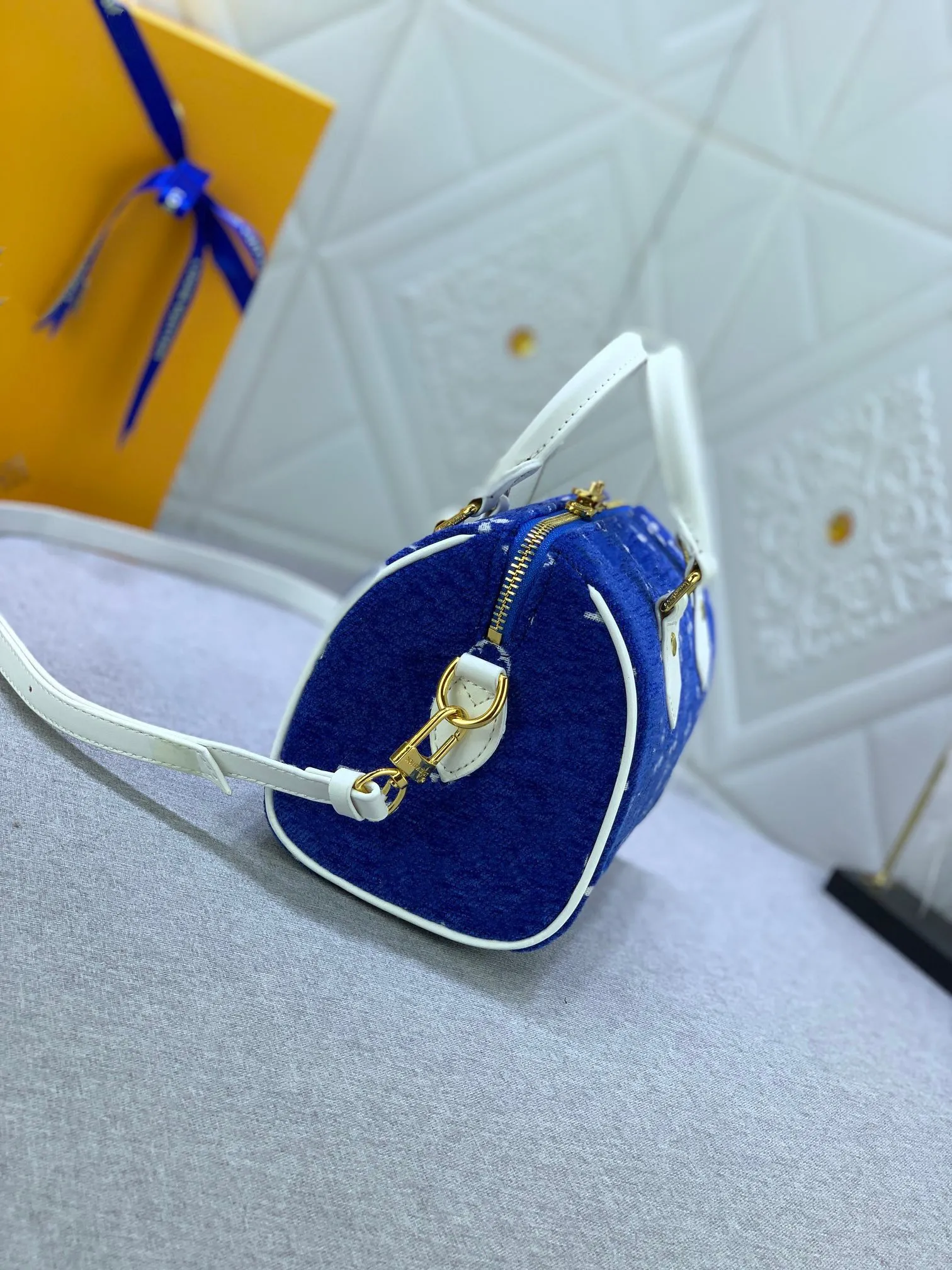 Mini Jacquard Flannel Backpack & Crossbody Bag - Sporty  display picture 3