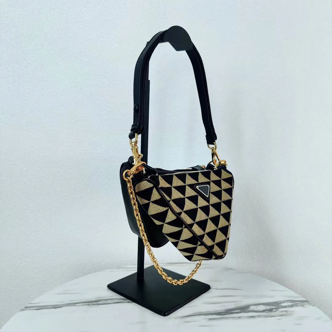 2022 Lingge Comple Leather Twin Bag Calfskin Hand Chain Bag Ladies Triangle Fashion عالية الجودة مصمم فاخر جديد شهير All-Match Diagonal Diagonal Supage