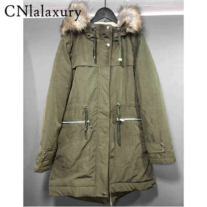 Parka da donna in piumino CNlalaxury Donna invernale Verde militare di media lunghezza Parker Abbigliamento in cotone Collo in pelliccia con cappuccio Giacca casual Tenere in caldo Capispalla femminile T220902