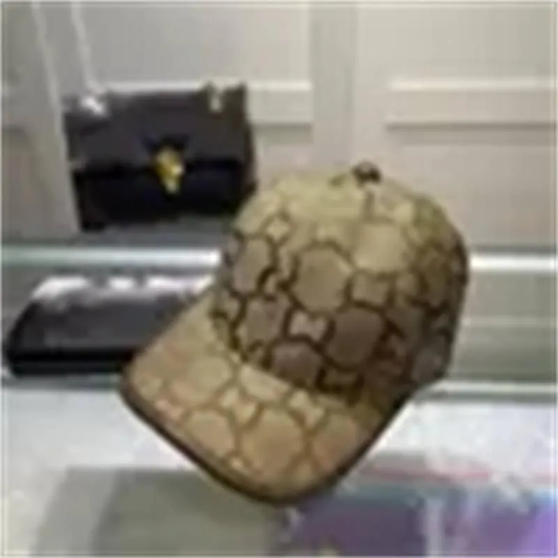 Luxurys Desingers Letter Baseball Cap Woman Caps Manempty Emboidery Sun Hats Fashion Leisure Design Block Hat 7 색 자수 씻은 선 스크린 Pretty 88