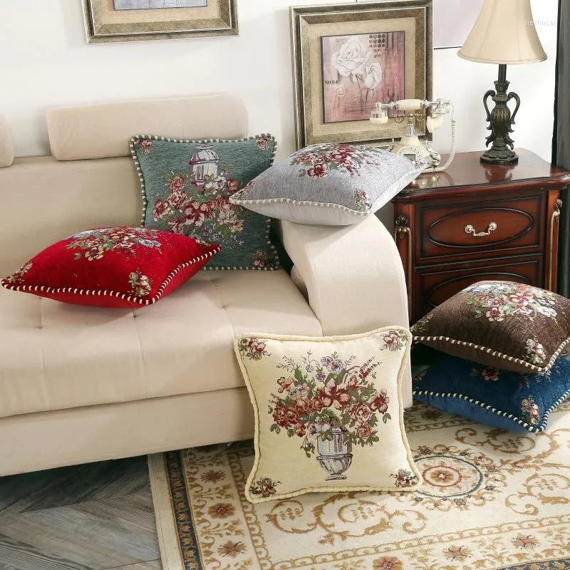 Oreiller léger couverture de luxe Style nordique décor à la maison Jacquard Chenille oreillers décoratifs fleur brodée canapé-lit taie d'oreiller