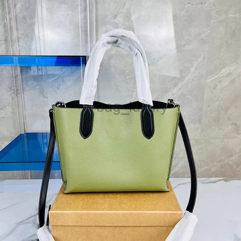 Axelpåsar läder högkvalitativa väskor kvinnor lyxiga designer tabby väska Theo Pure Color Totes mode axelhandväskor crossbody lady purse