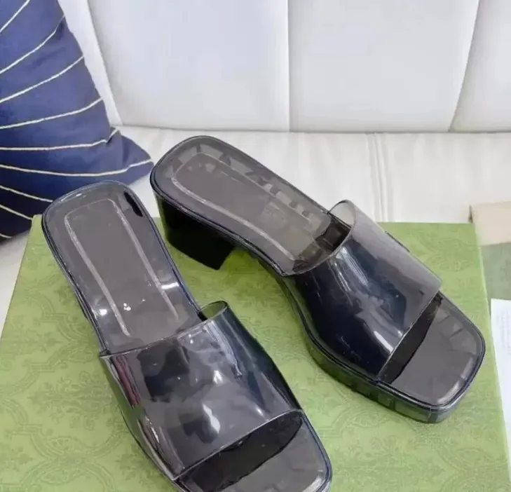 Designer Transparency Slifors Women Leisure Letter Stampa di gelatina tacchi grossi Sandalo in gomma Branda di lusso Brancia Scarpe con tacco alto con scatola originale