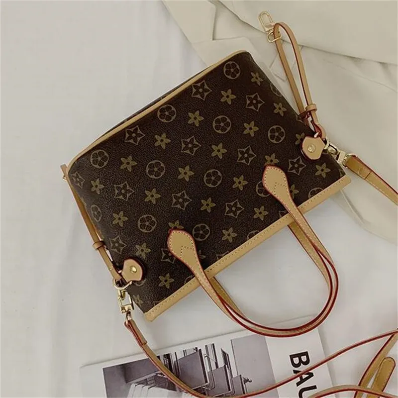 2022 Designer Chain luxury Designer Bag Wallet Cross Body Shoulder Purse Fashion Lady Shopping Handbag Women Letter Popular Totes