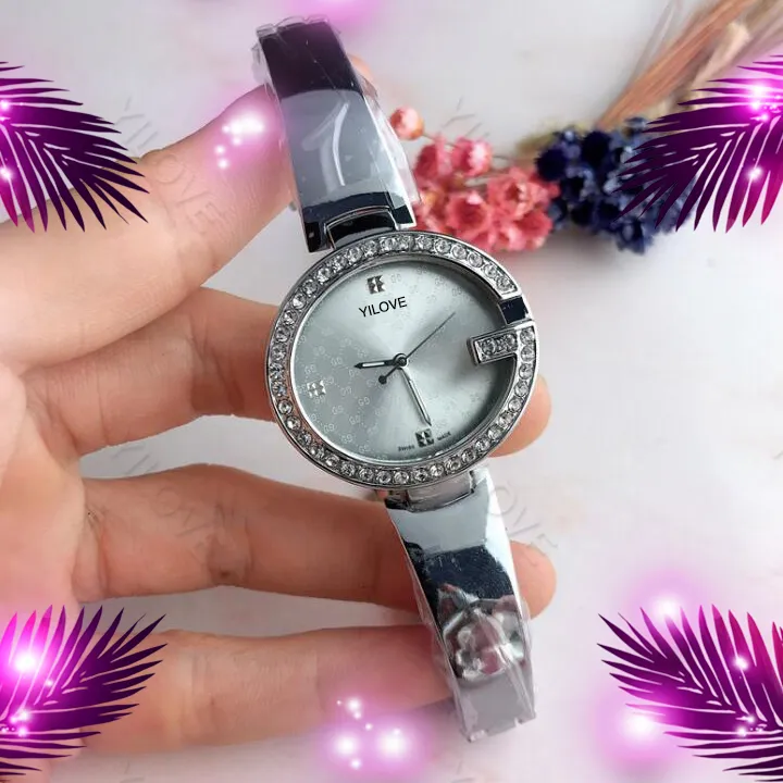 Moda lüks kadın gökyüzü elmas yüzük izle 34mm güzel tasarımcı tam paslanmaz çelik kuvars saat safir basit toptan hediye kadınlar için kol saat