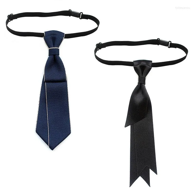 Nœuds papillons Ruban simple Bowtie College Style Uniforme Chemises Colliers Cravate Rétro British Korean Bank Costumes Accessoires Cadeaux pour hommes