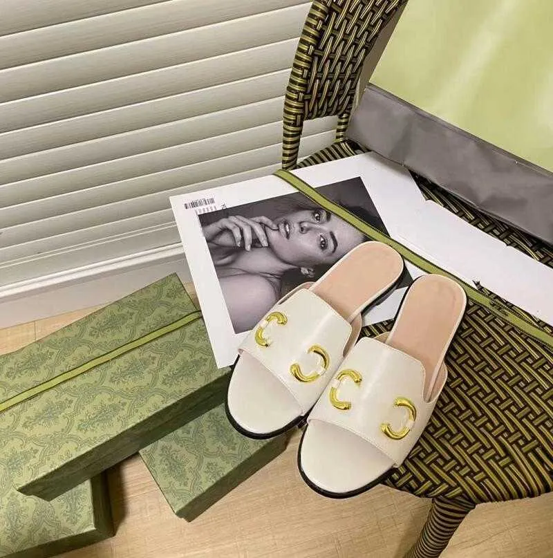 Klassisk modefast f￤rg toffel toppkvalitet sommar tofflor ny stil kvinnor l￤der scuffs sandal lady lyx fritid platt botten sandal med original l￥da
