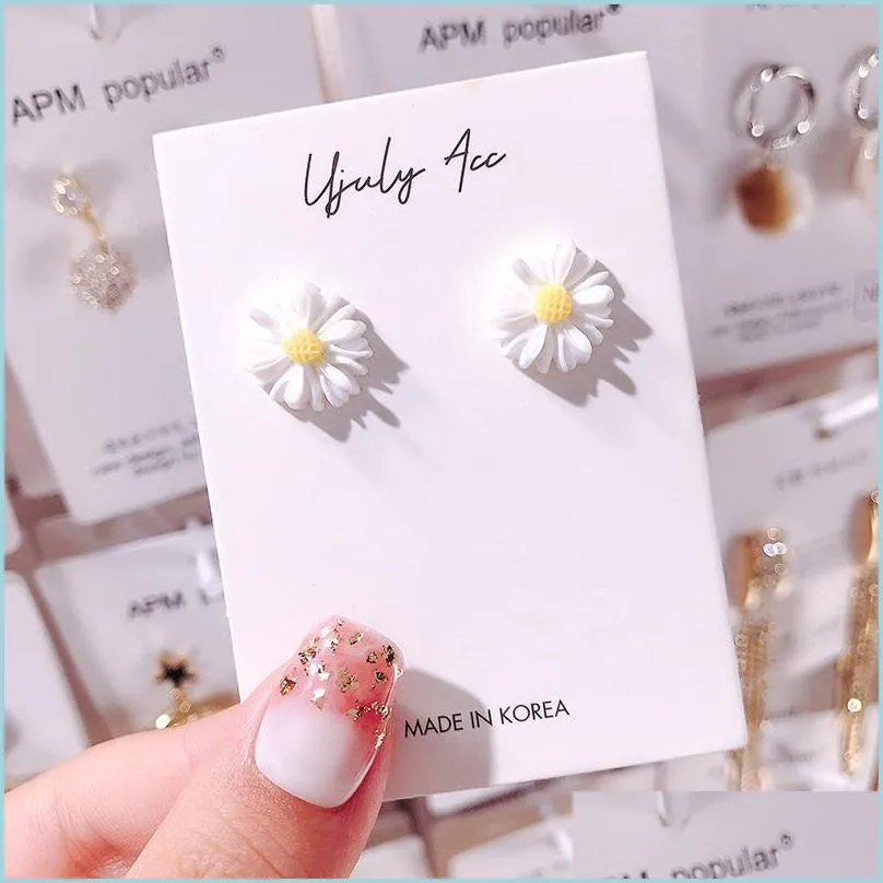 Charm Fashion Cute Flower Earrings for Women Girls Korea Style Acrylic Small Daisy Stud Charm Party Wedding Jewelry Gift D Carshop2006 DHWBP