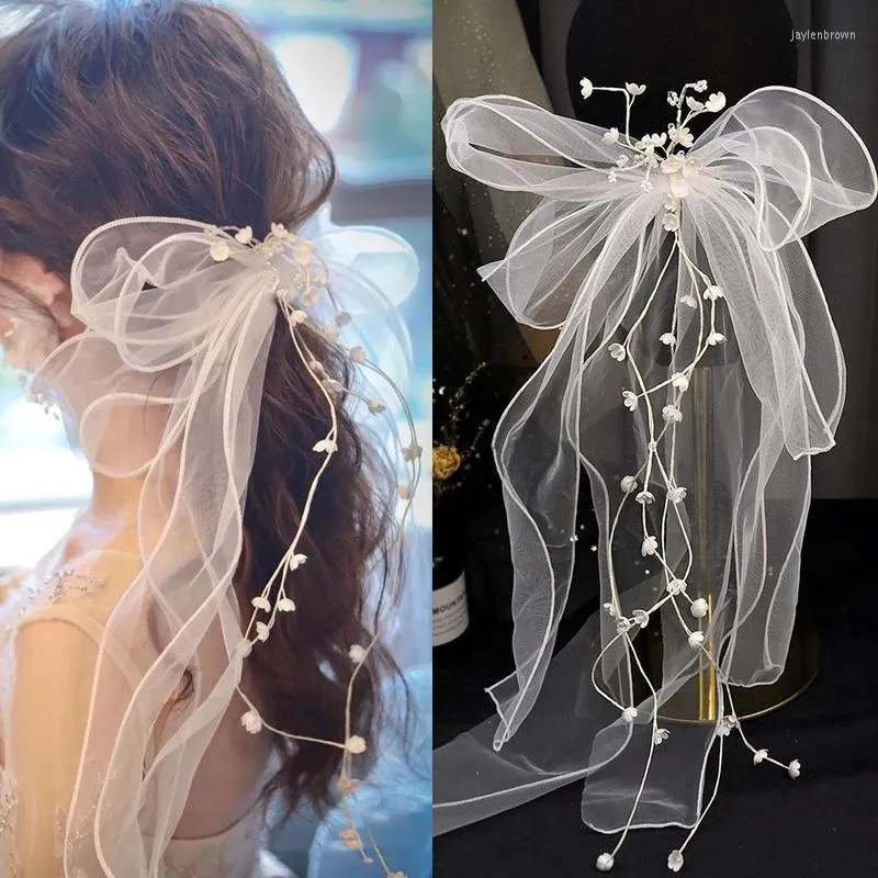Cabeças de cabeceiras no casamento de noiva líquido de fio de rede artesanal véu belo temperamento clipe lateral onda de cabeleireiro clipes de malha branca