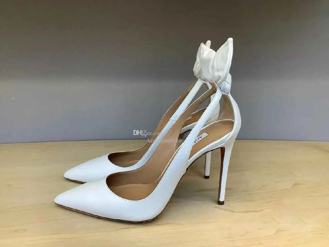 Retro Women designer Sandals Shoes Strappy Design Aquazzures Bow Tie Pumpas in Blush Suede Sandal Bridal Wedding Party Lady High Heels Mules WITH BOX 35-43